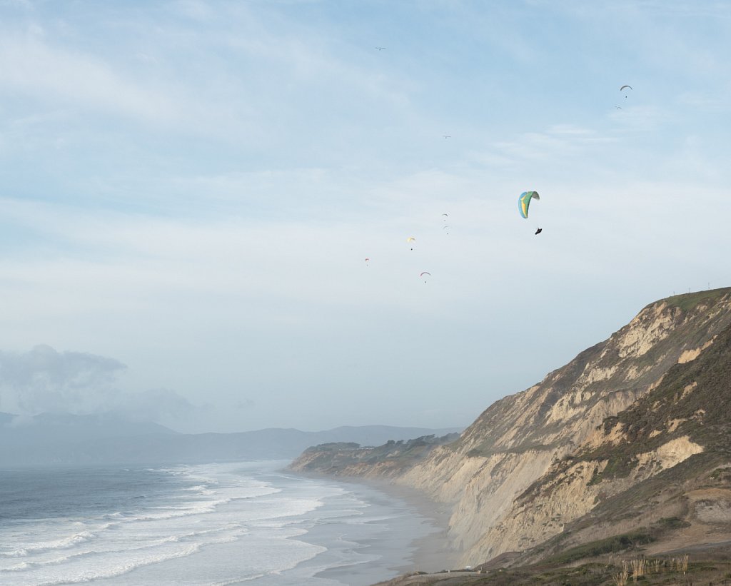 Paragliders at Mussel Rock Open Space